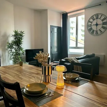 Studio Centre Ville, Cosy, Neuf * Saint-Etienne (Loire)